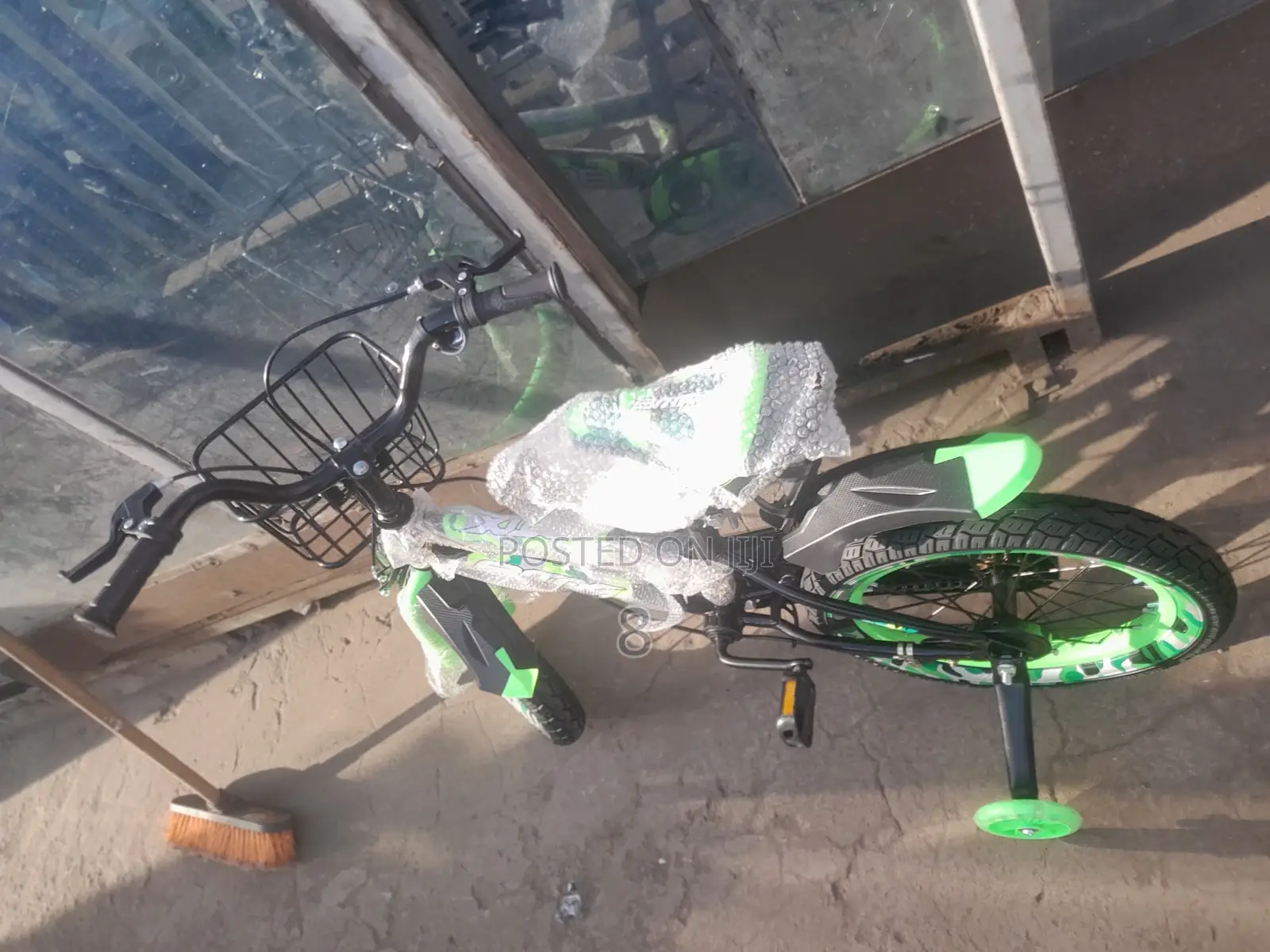 Perfect Beginner Bike - Size 12 Available Now