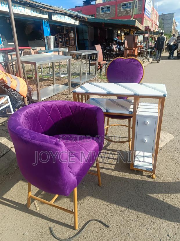 Manicure Set, Love Seat, Styling, Marble Table - main view