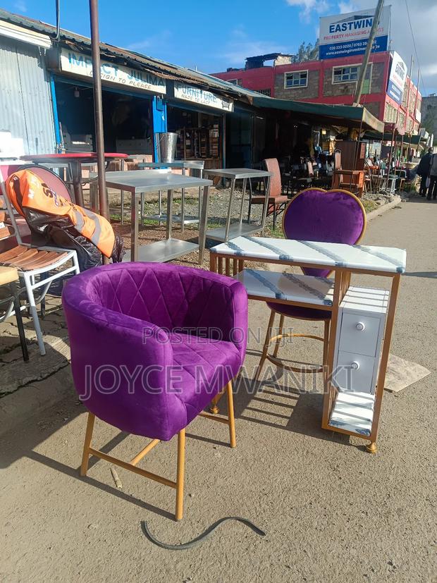 Manicure Set, Love Seat, Styling, Marble Table - thumbnail 6