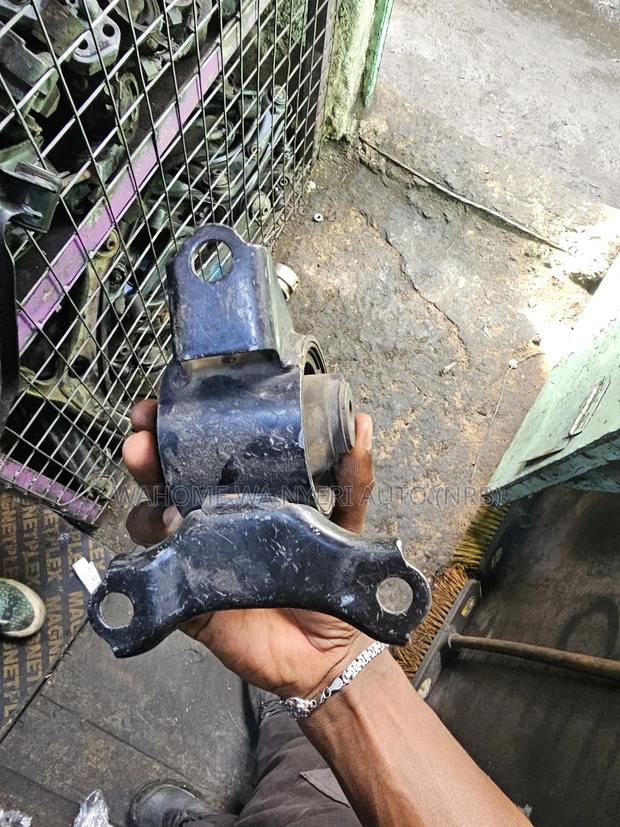 Gear Box Mounting for Honda Stepwagon - thumbnail 3