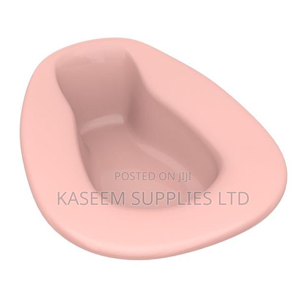 Bed Pan (Plastic) - main view