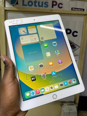 Apple iPad Pro 32 GB Silver - main view