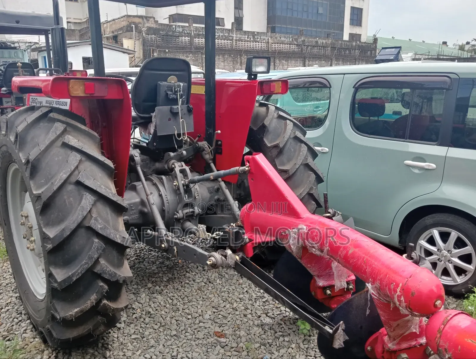 Massey Ferguson Tractor 360