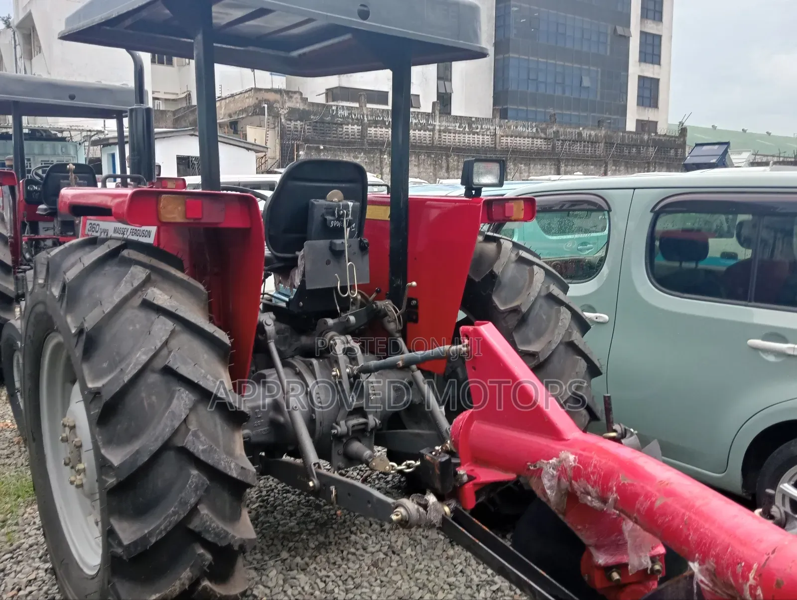 Massey Ferguson Tractor 360