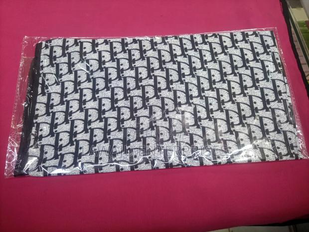 Patterned Neck Square Scarf - thumbnail 3