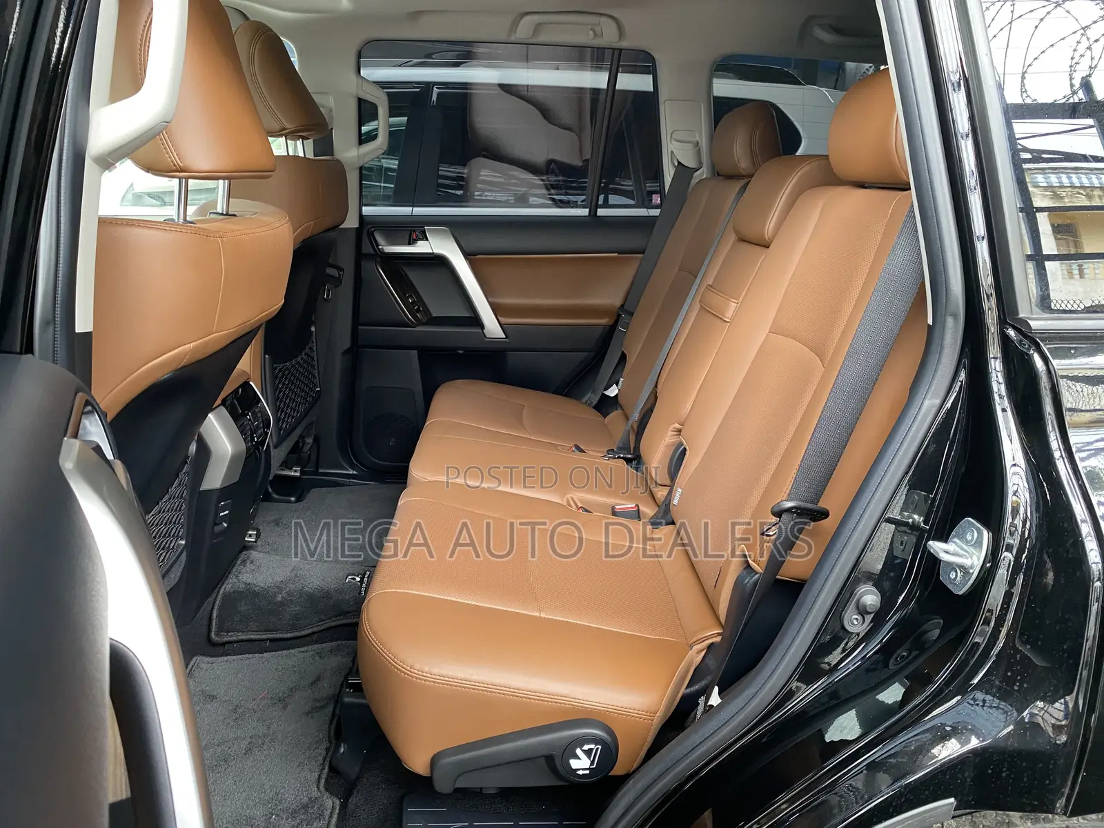 Toyota Land Cruiser Prado 2022 Black