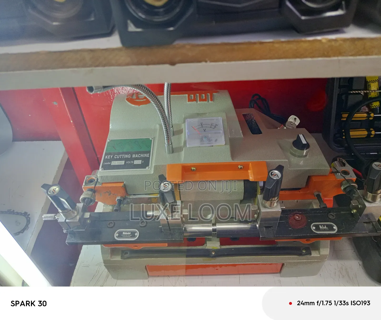 Key Cutting Machine