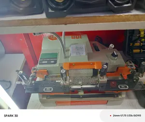 Key Cutting Machine