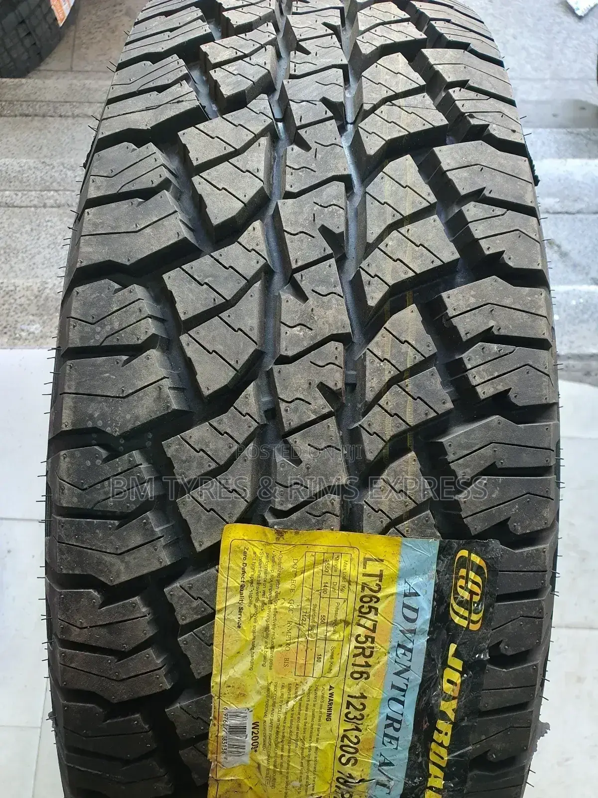 265 /75 R16 Joyroad Tyres, a/T.