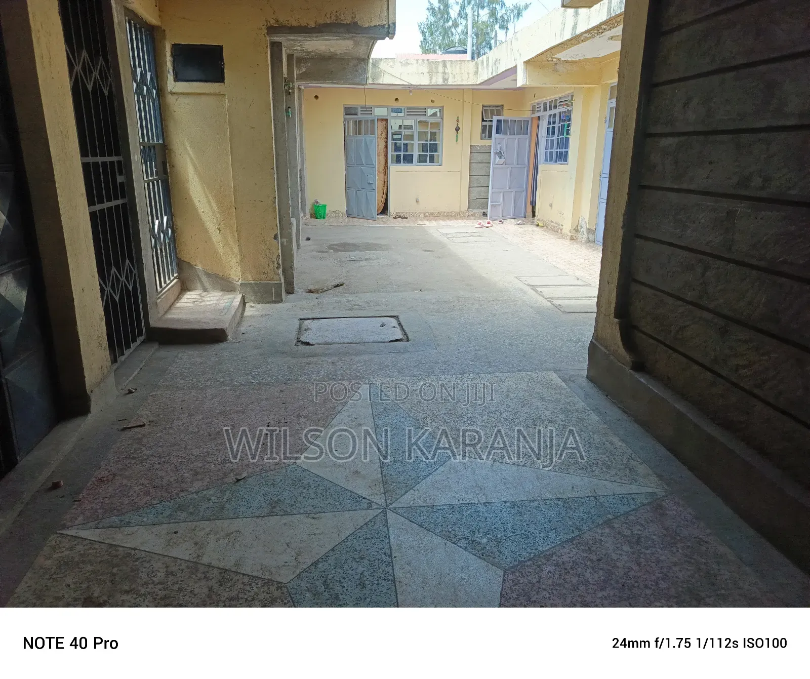 Mini Flat in Kamulu Town for sale