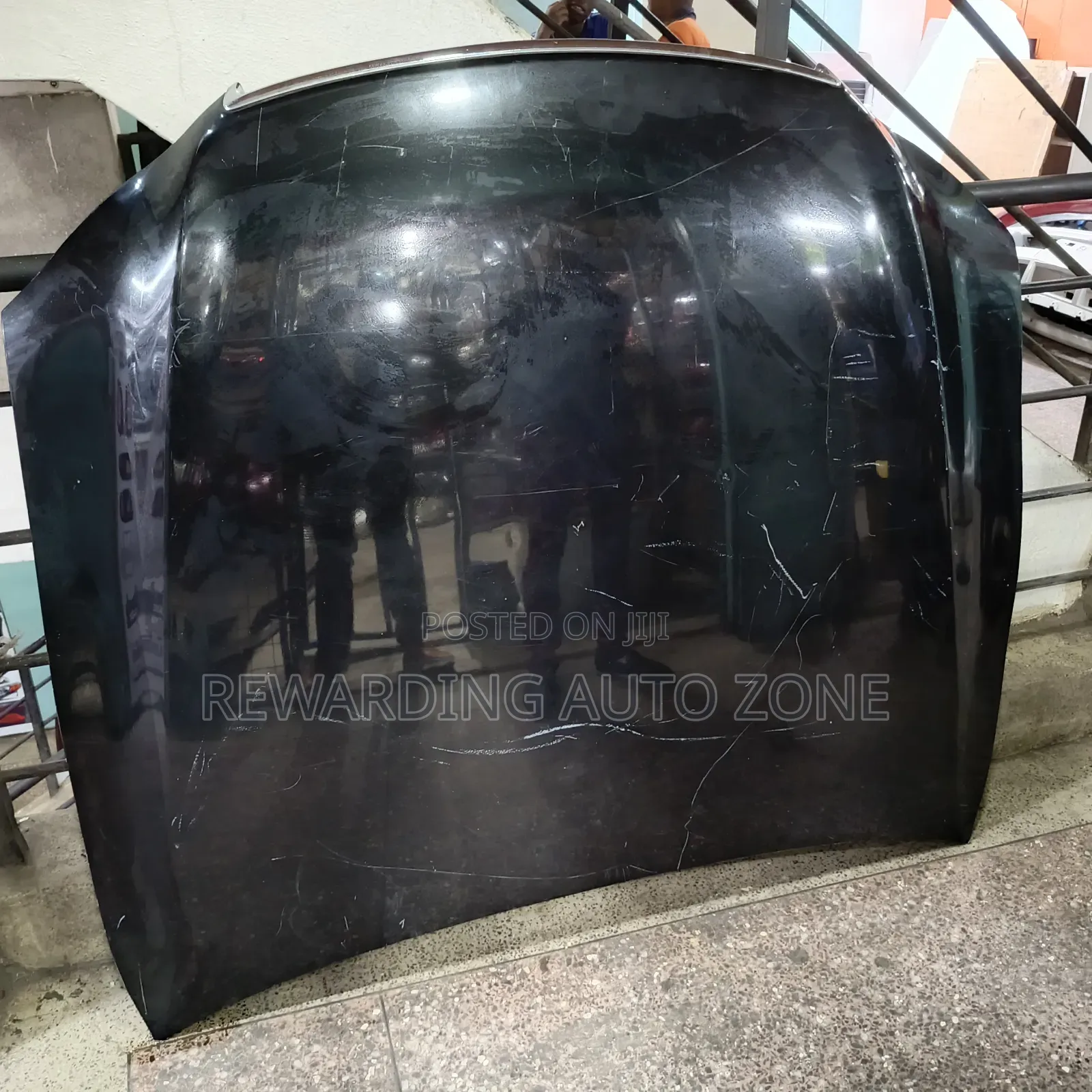 Toyota Crown 2016 Bonnet.