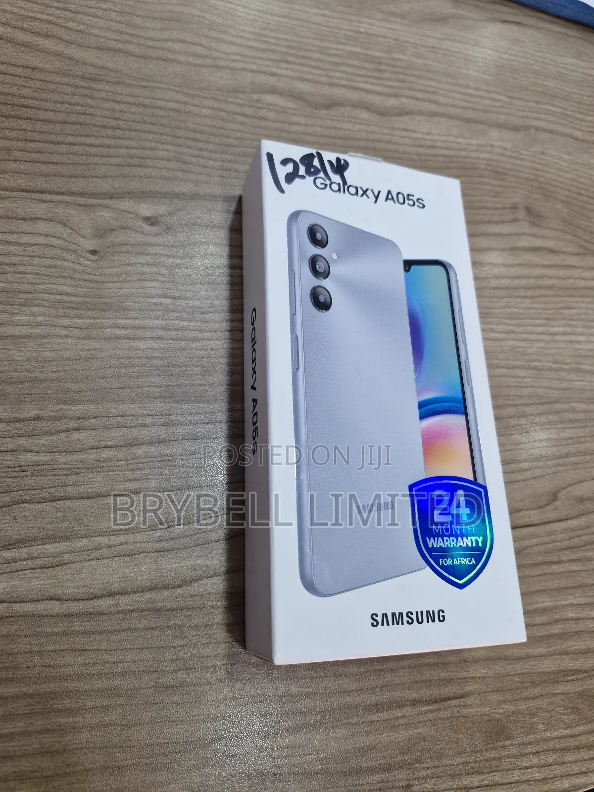 New Samsung Galaxy A05s 128 GB Silver