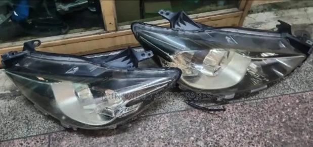 Cx-5 Outside Computer Headlights - main view