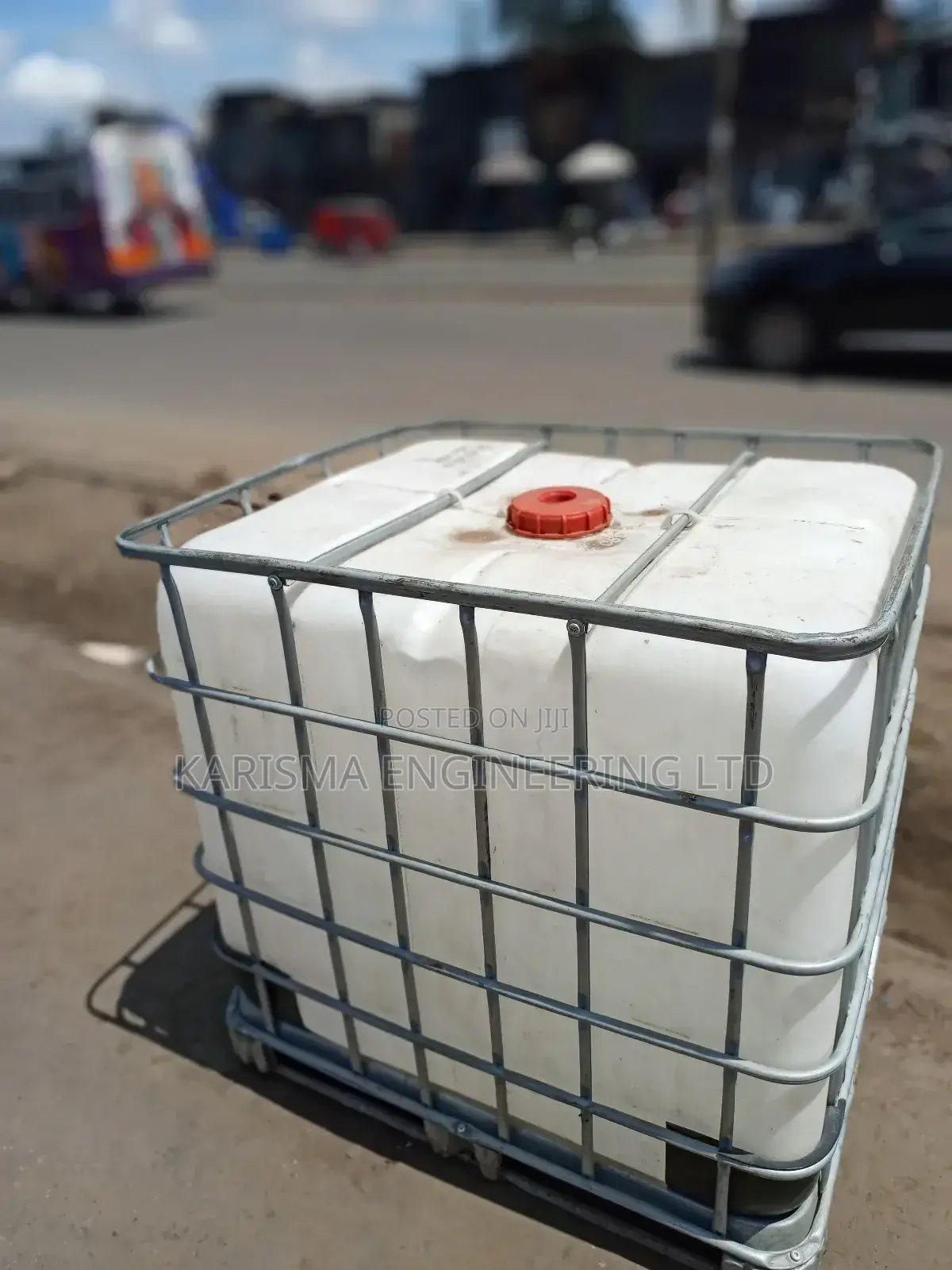 1000L Metallic Water Tanks