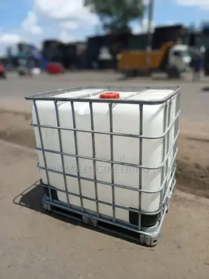 Metallic Caged Water Tanks 1000l