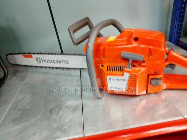 Husquvarna 272 - main view