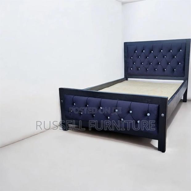 Pretty Mocket Bed