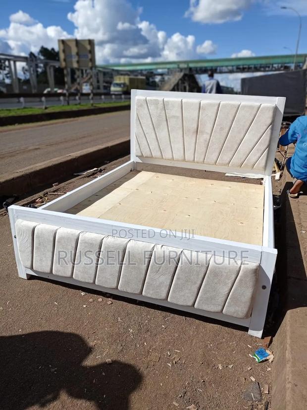 Cream Mocket Bed