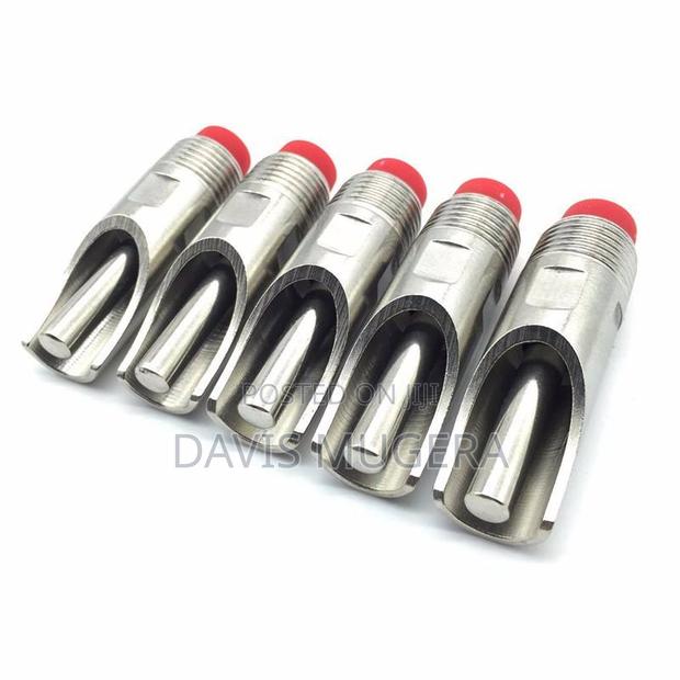 10pcs Sturdy Metal Pigs Waterer Pigs Drinking Nozzle Piglets - main view