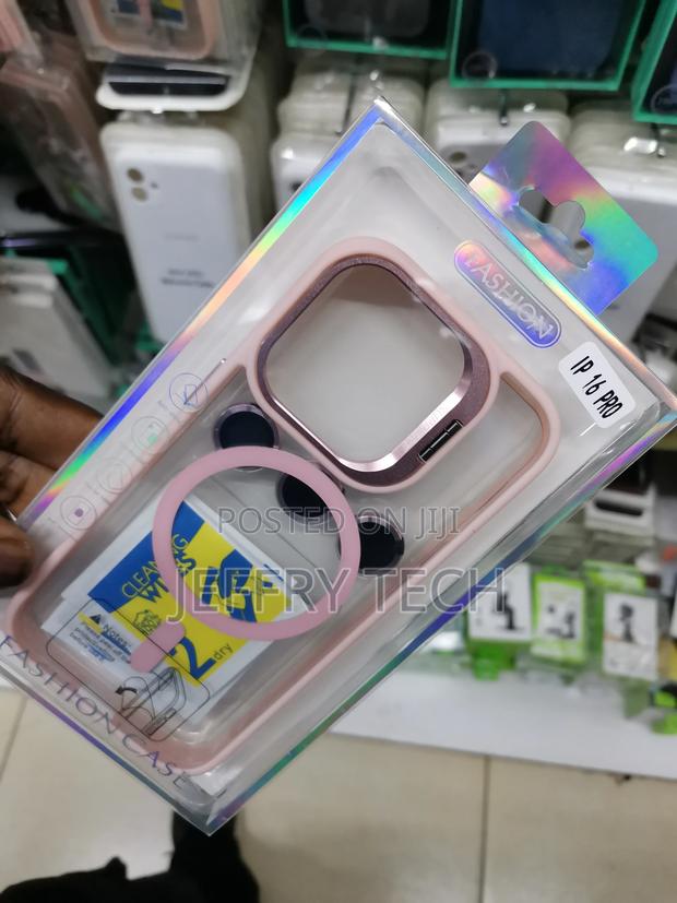 Magsafe Clear Case for 16 Pro With Lens Protector-Pink Edges - thumbnail 2