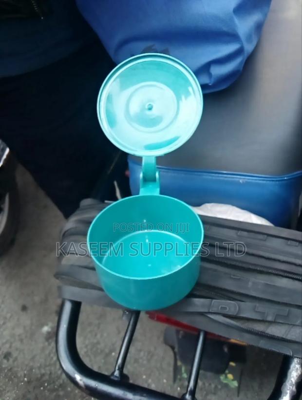 Plastic Vomitus Bowl - main view