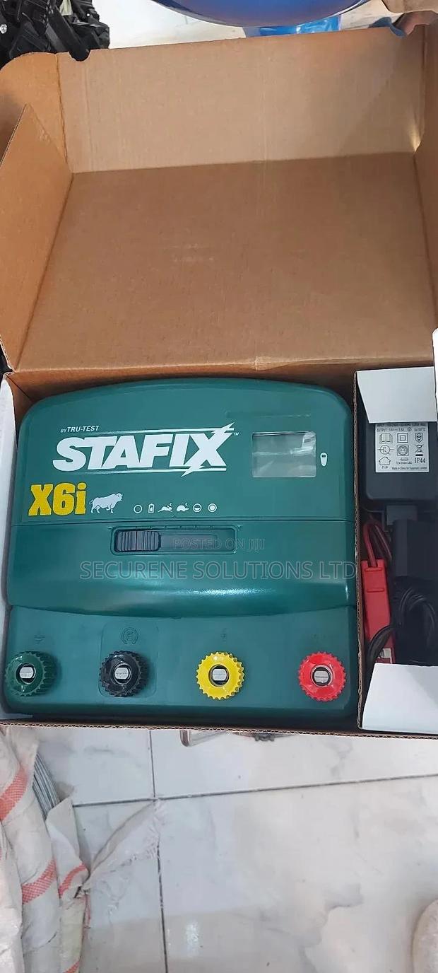 Stafix X6i Unigizer Electric Fence Energizer - thumbnail 2
