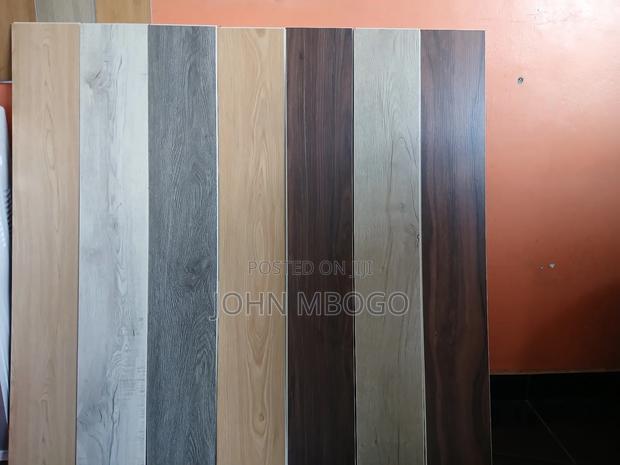SPC Laminates 100% Waterproof . ,R - thumbnail 2