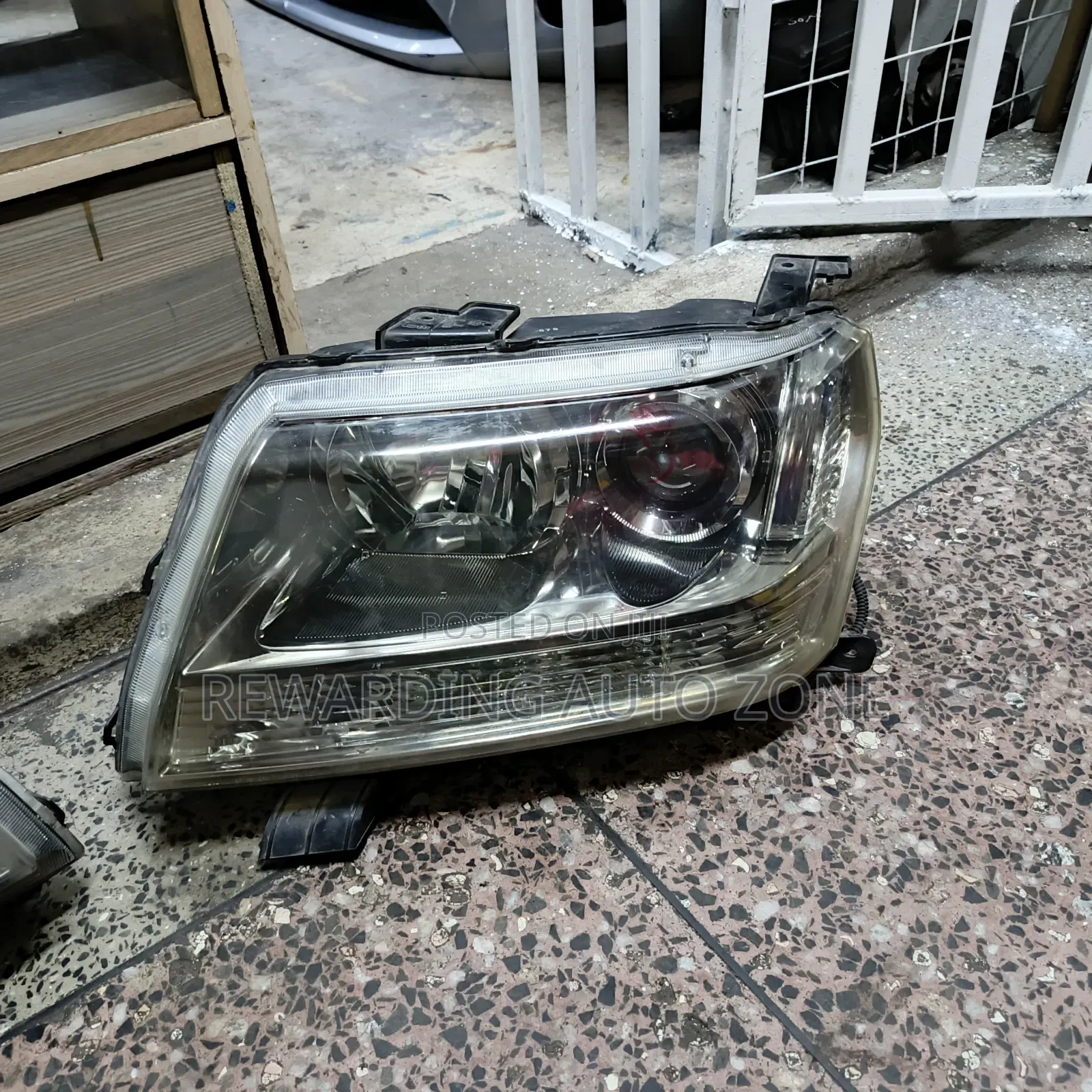 Escudo Non Zenon Headlights.