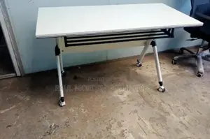 Office Computer Table With Movable Wheels