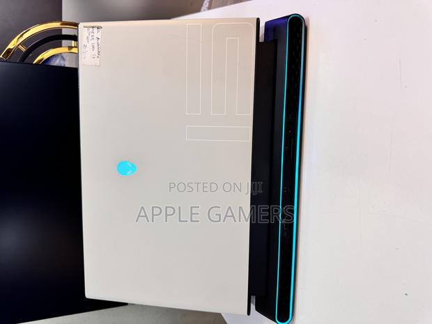 Laptop Dell Alienware 15 R3 32GB Intel Core I7 SSD 512GB - thumbnail 3