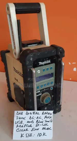 Dab Radio Workshop Makita 12v Ac/Dc Aux Bluetooth Fm Ex-Uk