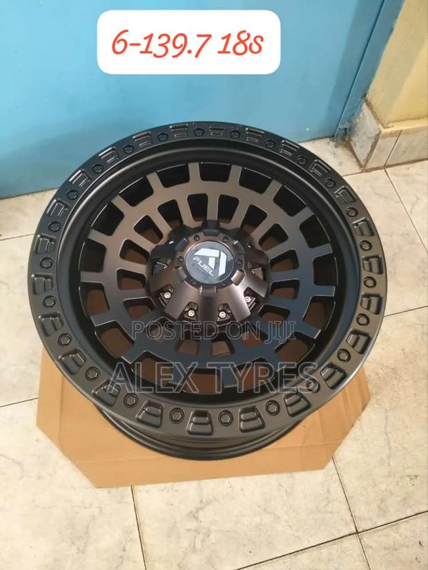 Size 18 Inches Prado Land Cruiser Cars - main view