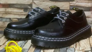 Dr Martens Low Cut KSH 4500
Sizes 39-45