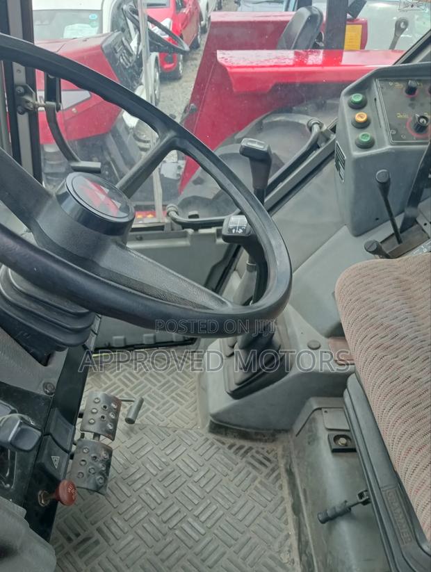 Massey Ferguson Tractor 3060 - thumbnail 4