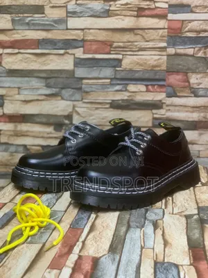 Dr Martens Low Cut KSH 4500
Sizes 39-45