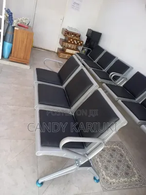 Padded Linked Heavy Duty Reception Bench