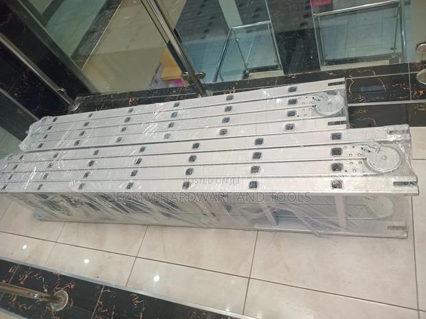 Multipurpose Foldable Aluminium Ladder 21feet - thumbnail 3