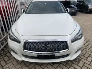 Nissan Skyline 2017 White
