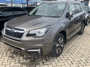 Subaru Forester 2.5i Limited AWD 2017 Ivory