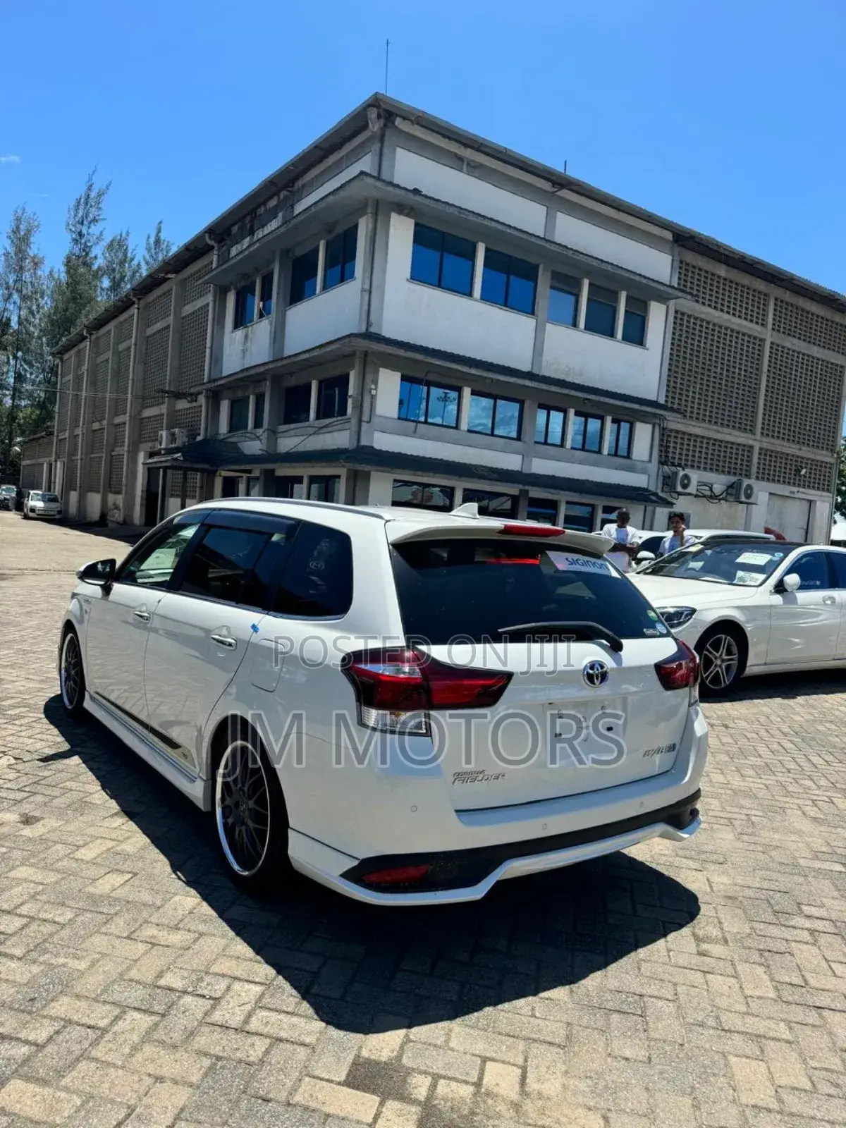Toyota Corolla Fielder 2018 White