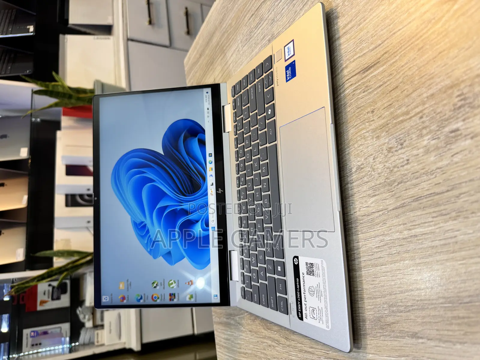 Laptop HP 14-Dq1025cl 16GB Intel Core Ultra 7 SSD 512GB