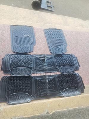 7 Seater Rubber Floor Carpet Mat - thumbnail 2