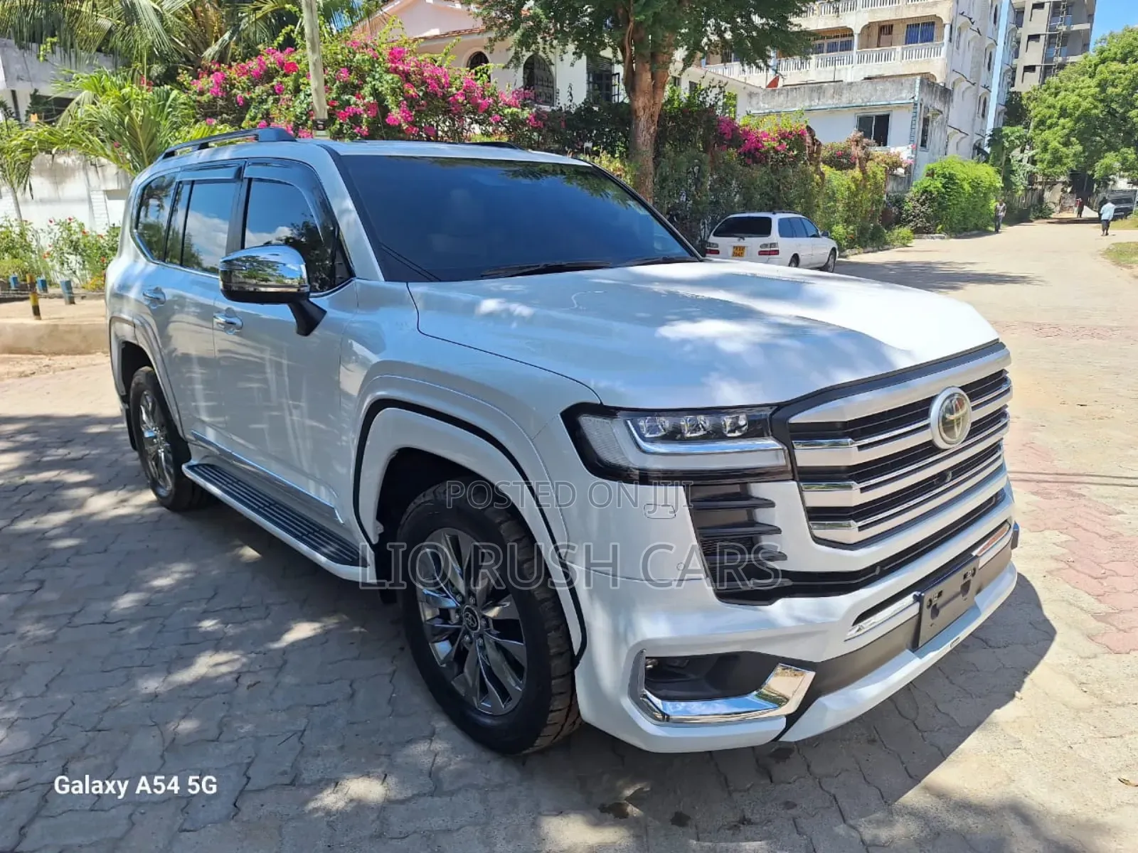 Toyota Land Cruiser 2023 White