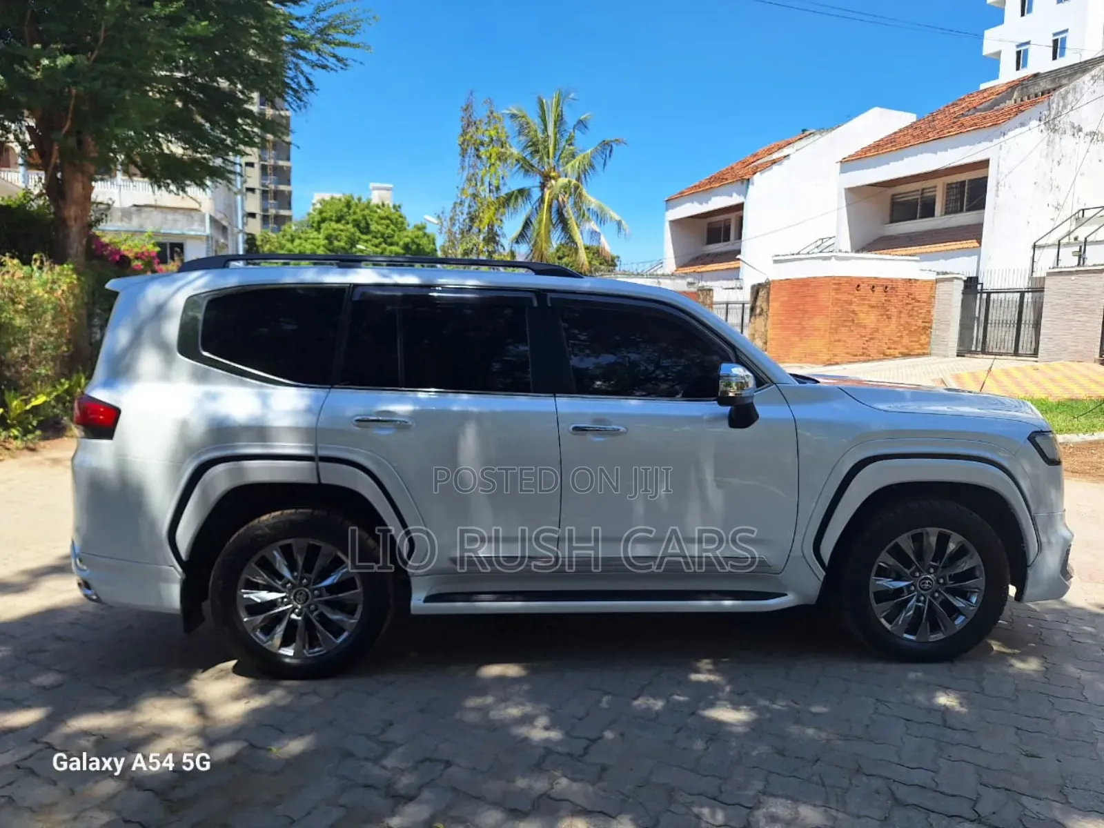 Toyota Land Cruiser 2023 White