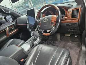 Toyota Land Cruiser 2017 Silver
