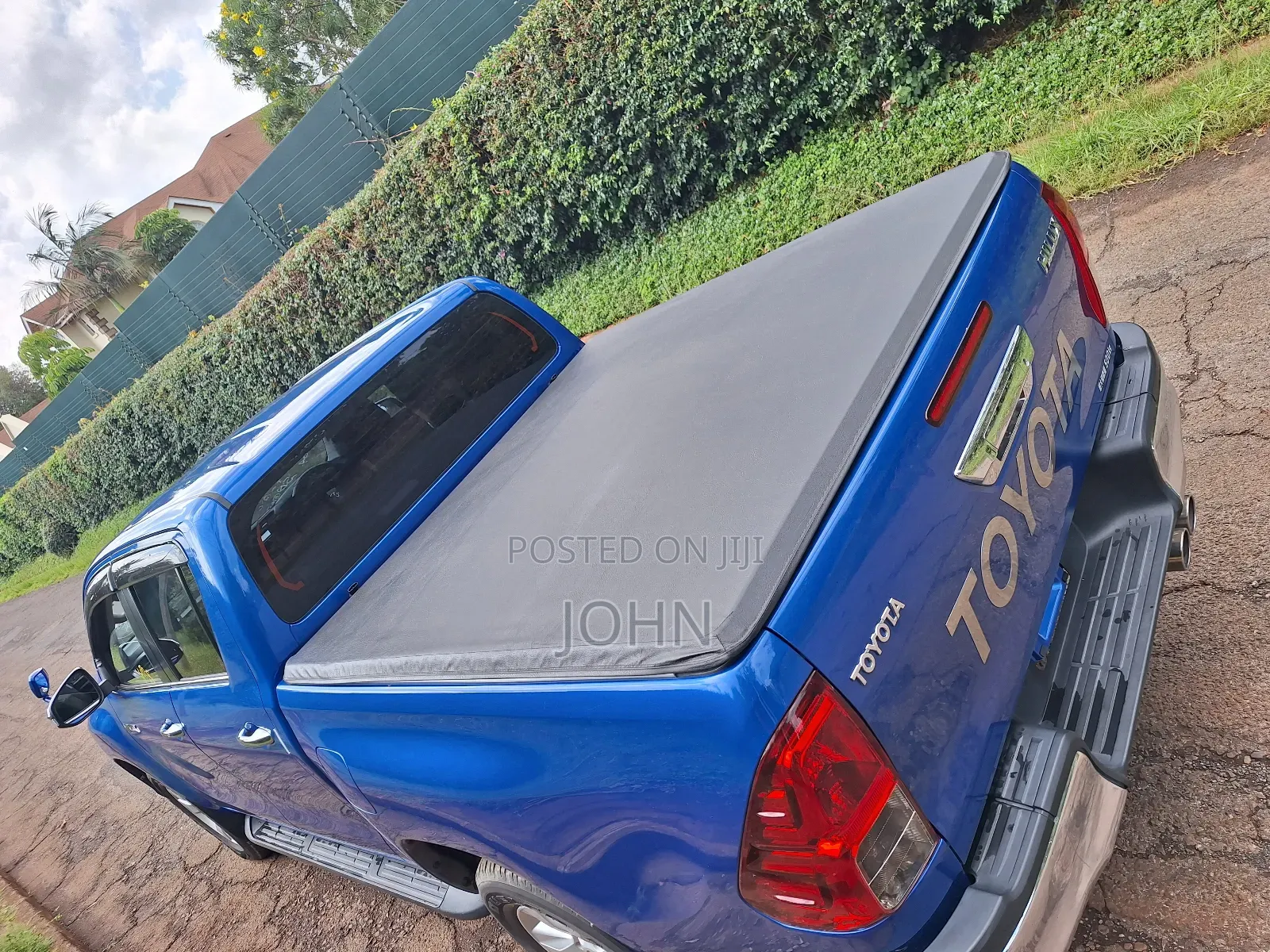 Toyota Hilux 2018 Blue