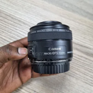 Canon EF-S 35mm F/2.8 Macro IS STM Lens