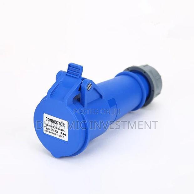 Tronic Industrial Socket Connector 32amps 3pin - main view