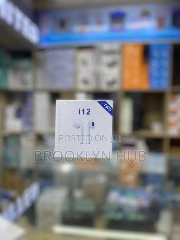 iPhone Earbuds * Wireless Earphones - main view