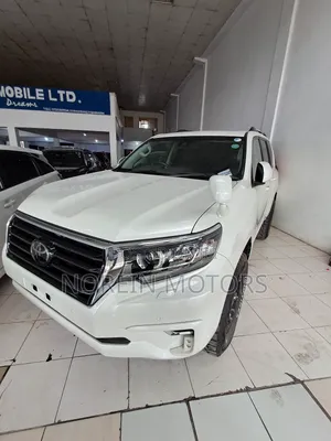 Toyota Land Cruiser Prado 2.8 2017 White